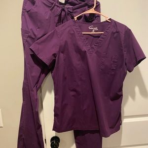 4 pairs of Uniform Advantage women’s scrubs Large Tall